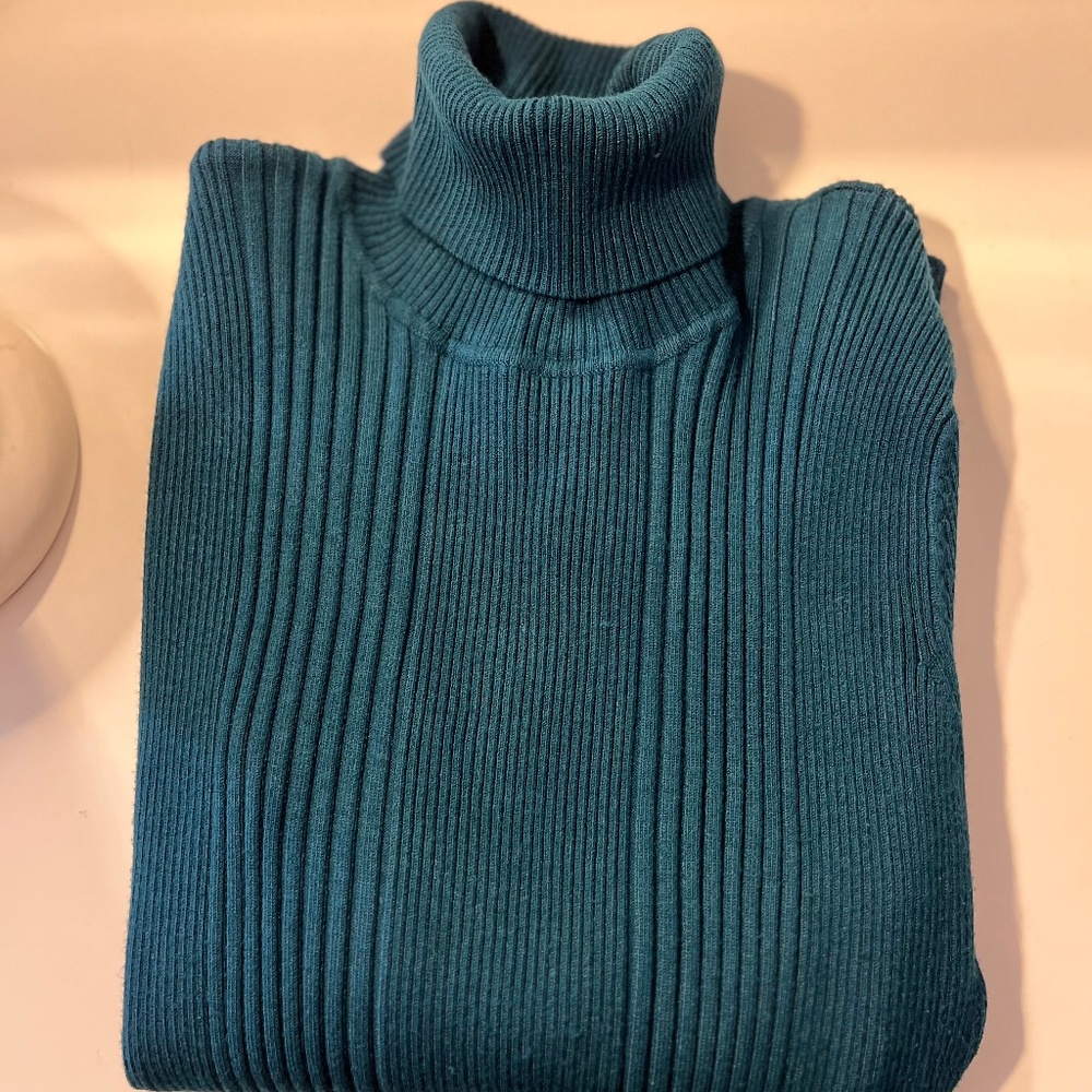 United States Sweater Teal Lightweight Ribbed Turtleneck Sz XL Runs Small